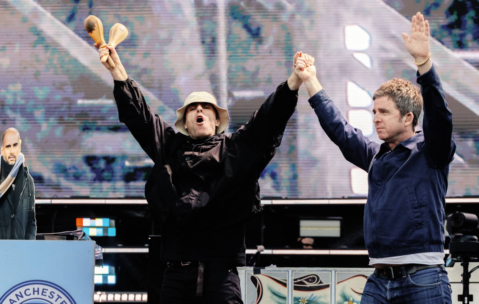 Oasis will play Knebworth next summer, says British peer, before backtracking on claims